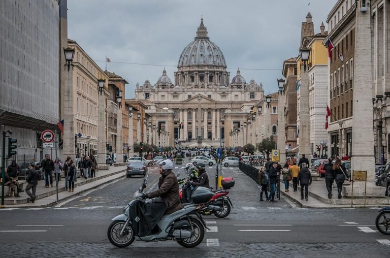 Come Muoversi A Roma ZTL Metro E Informazioni