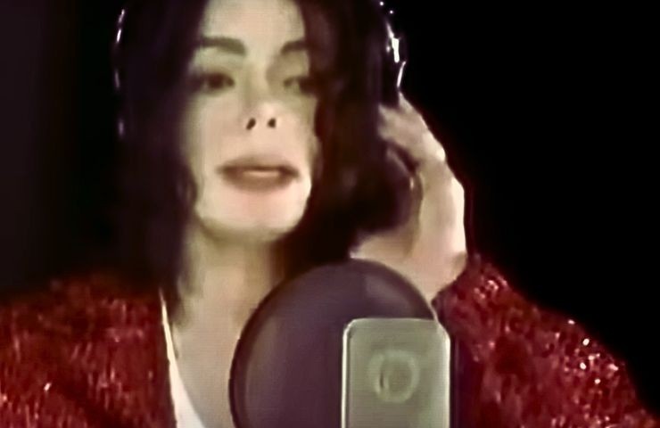 Michael Jackson nel videoclip di What More can i Give