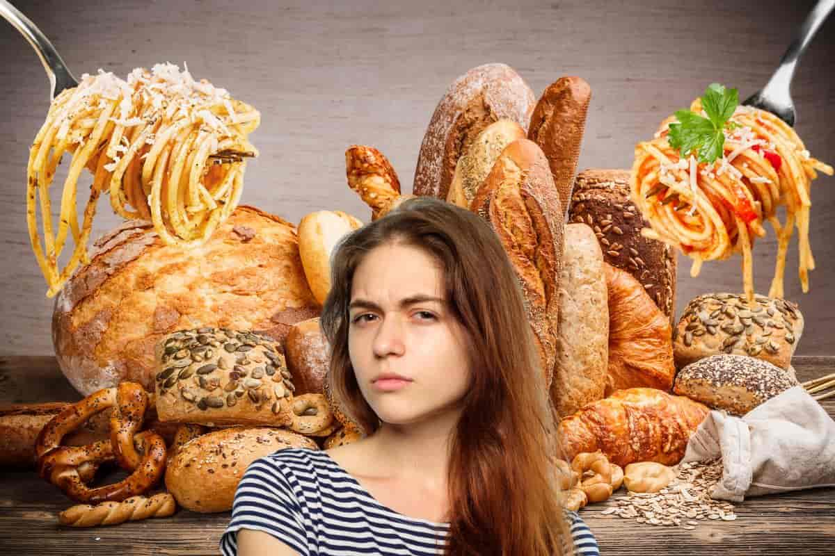 Ragazza dubbiosa con sfondo pane e pasta