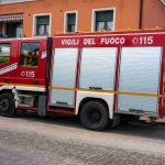Roma, vasto incendio in zona Prati: distrutti diversi veicoli