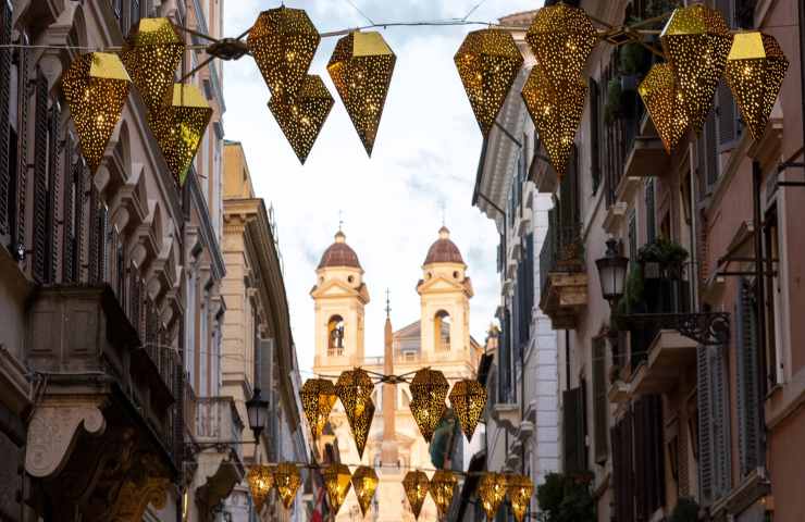 luminarie via dei condotti