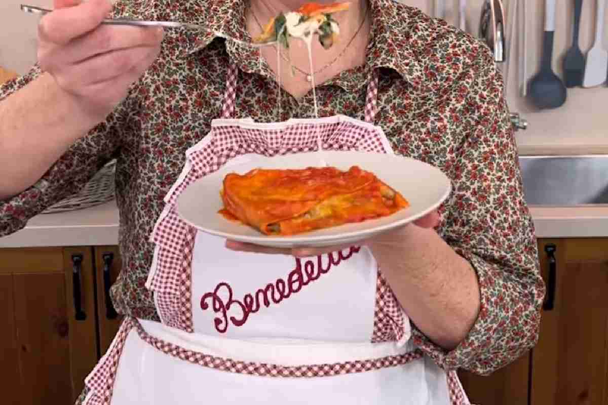 Benedetta Rossi assaggia lasagne ripiene