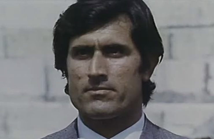 L'attore in una scena de Il merlo maschio del 1971