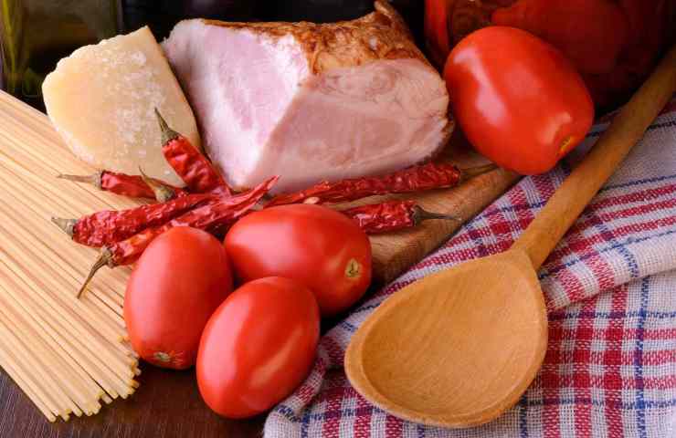 Ingredienti della pasta all'amatriciana