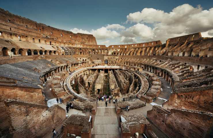 l'interno del colosseo